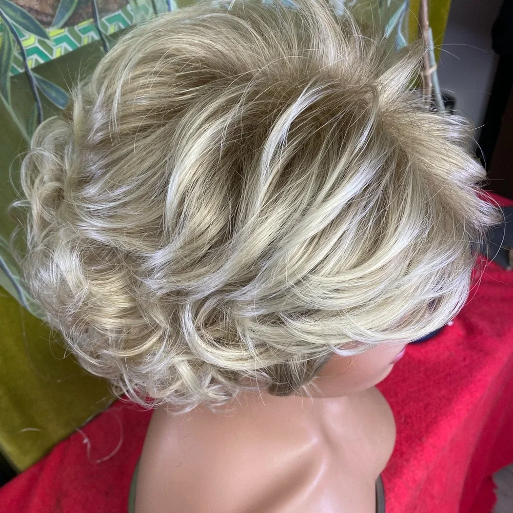 curly pixie ombré mixed blonde wig